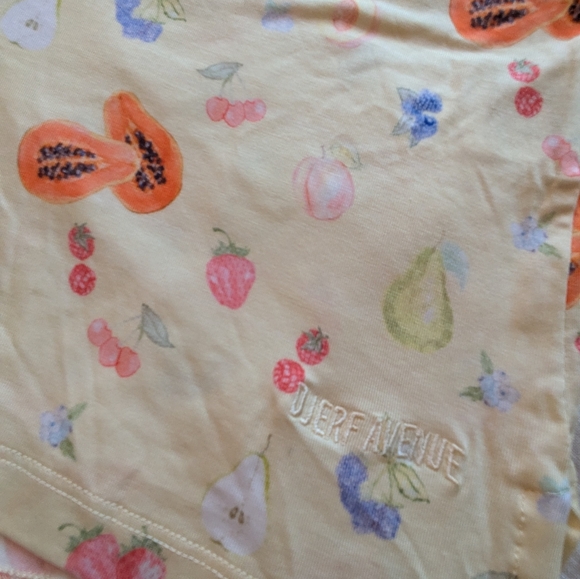 Djerf Avenue Women's Fruit Print Shorts - Cream and Orange - Picture 2 of 6